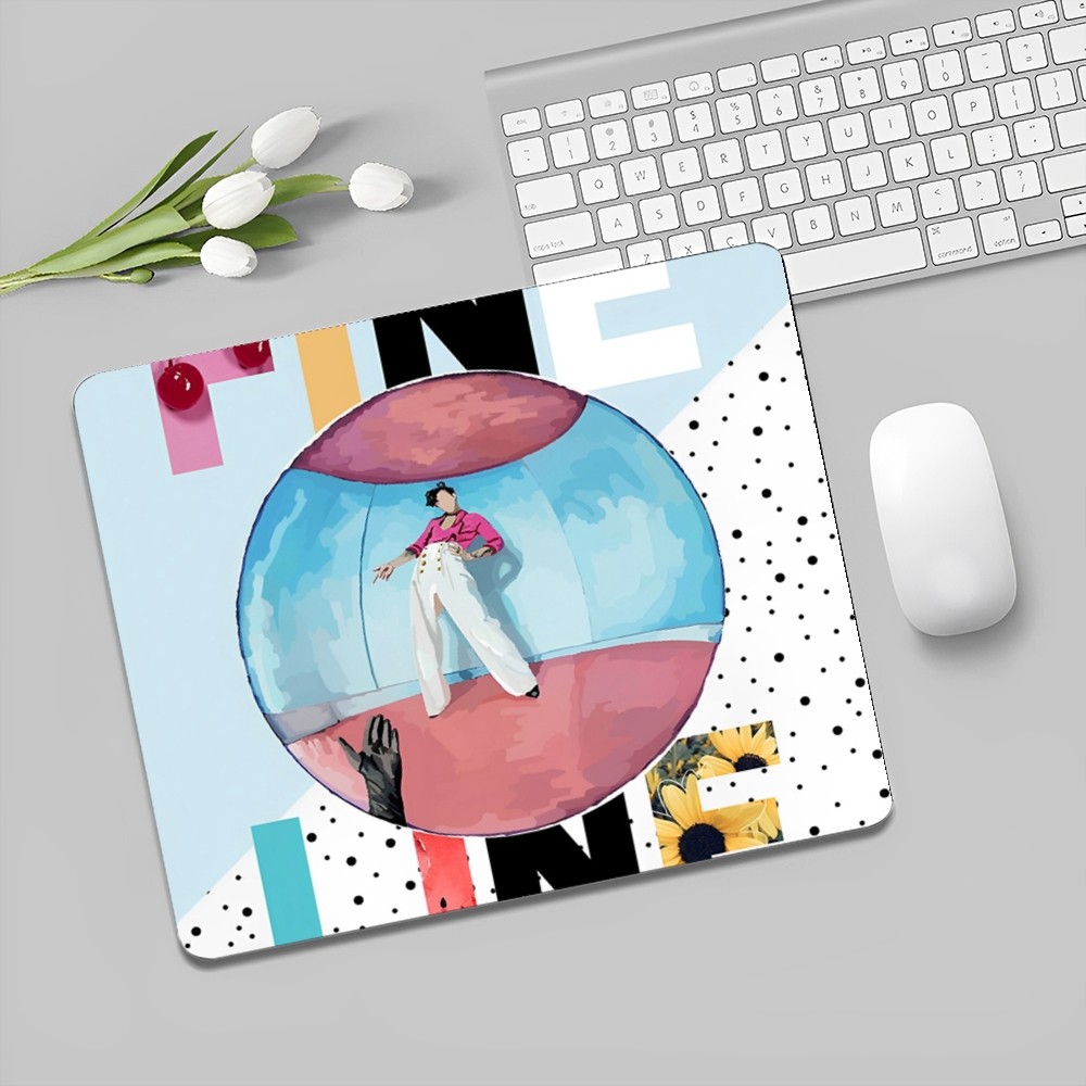 H-HaRRy S-styles Rubber Small  – Accessories For Your Gaming Room Bewertung und Preis
