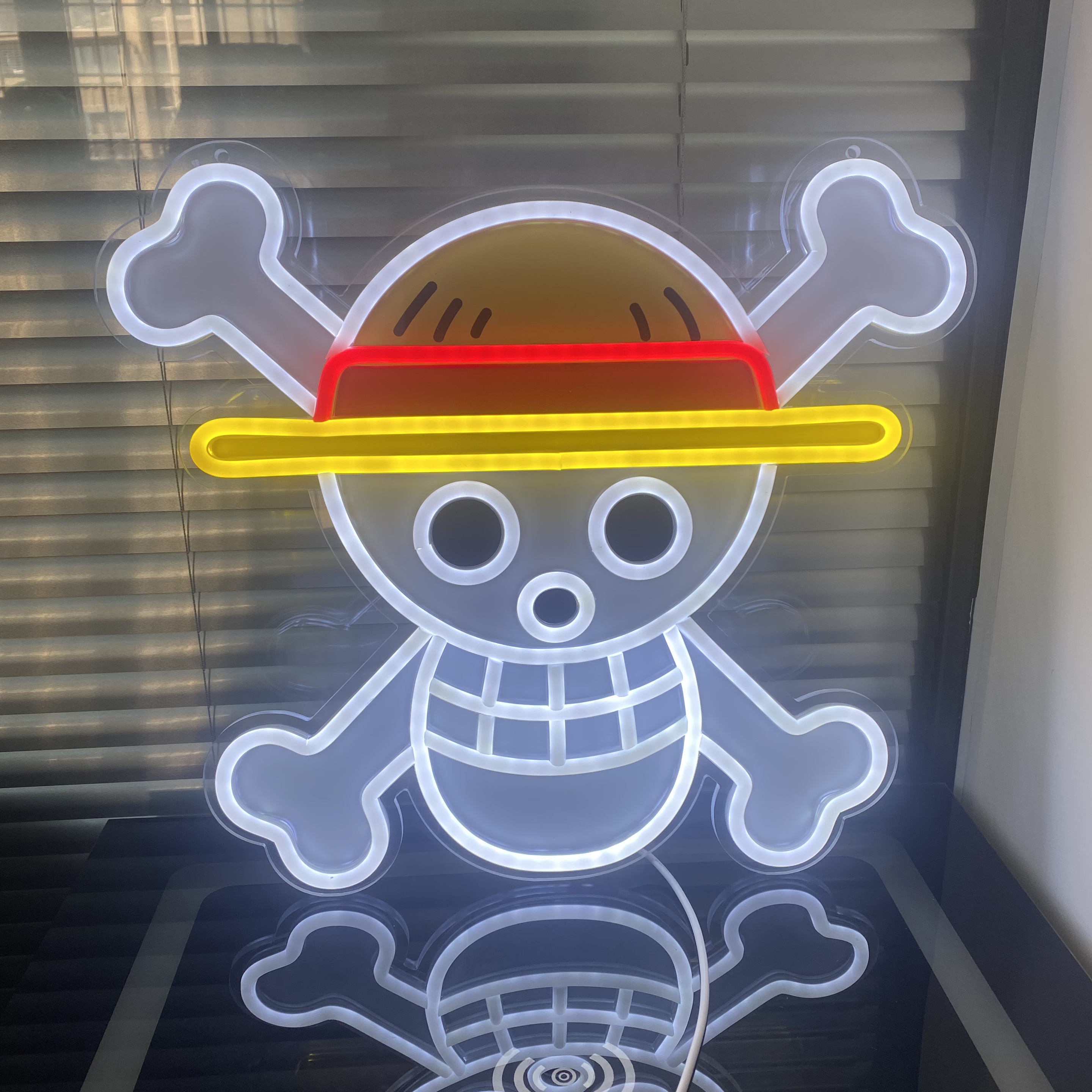Pokemon One Piece Anime Neon S – Accessories For Your Gaming Room Bewertung und Preis
